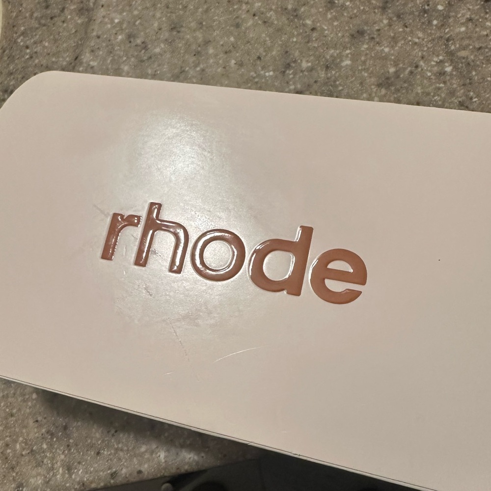 Rhode Cinnamon Roll BOX ONLY